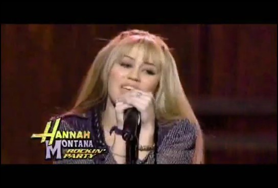 bscap0115 - Hannah Montana Bigger Than Us Music Video