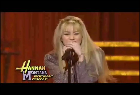 bscap0121 - Hannah Montana Bigger Than Us Music Video