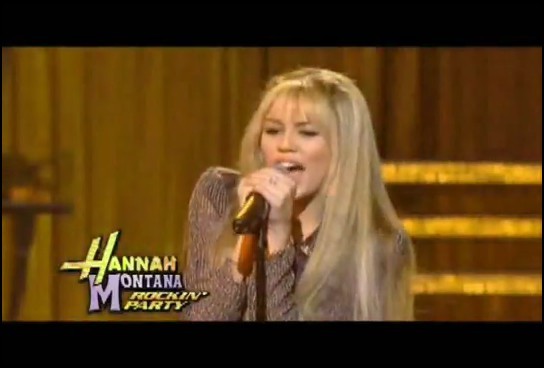 bscap0131 - Hannah Montana Bigger Than Us Music Video