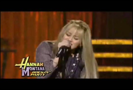 bscap0146 - Hannah Montana Bigger Than Us Music Video
