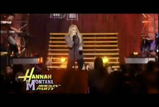 bscap0165 - Hannah Montana Bigger Than Us Music Video