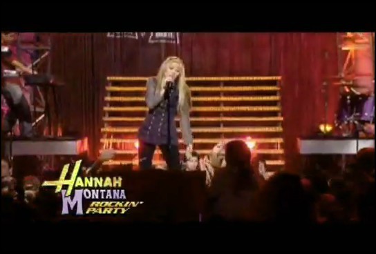 bscap0167 - Hannah Montana Bigger Than Us Music Video