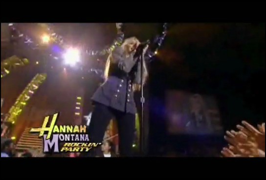 bscap0179 - Hannah Montana Bigger Than Us Music Video