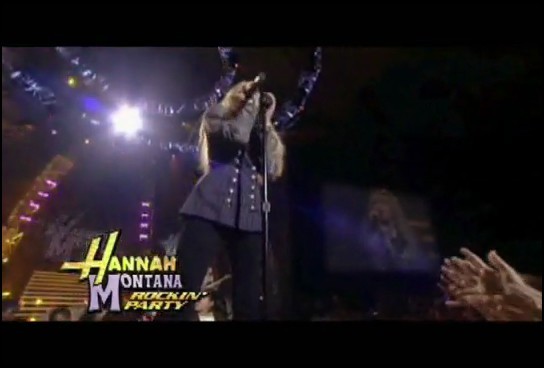 bscap0181 - Hannah Montana Bigger Than Us Music Video