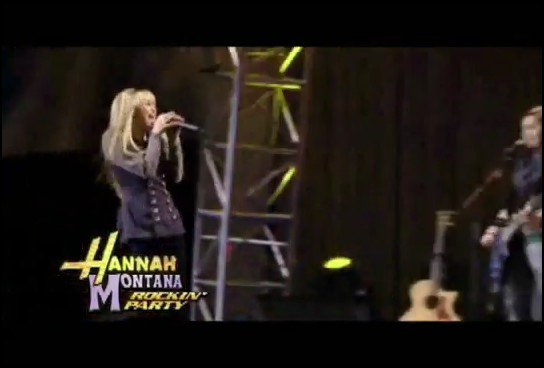 bscap0190 - Hannah Montana Bigger Than Us Music Video