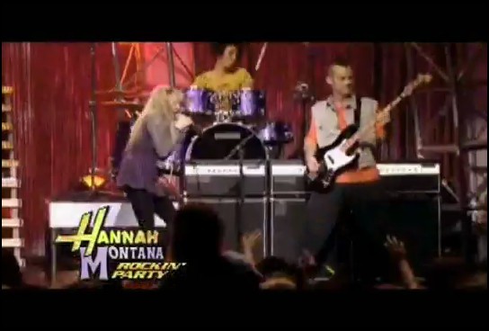 bscap0204 - Hannah Montana Bigger Than Us Music Video