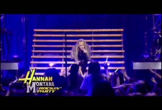 bscap0276 - Hannah Montana Bigger Than Us Music Video