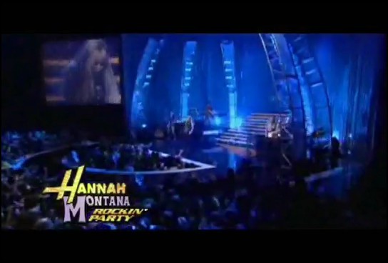 bscap0287 - Hannah Montana Bigger Than Us Music Video