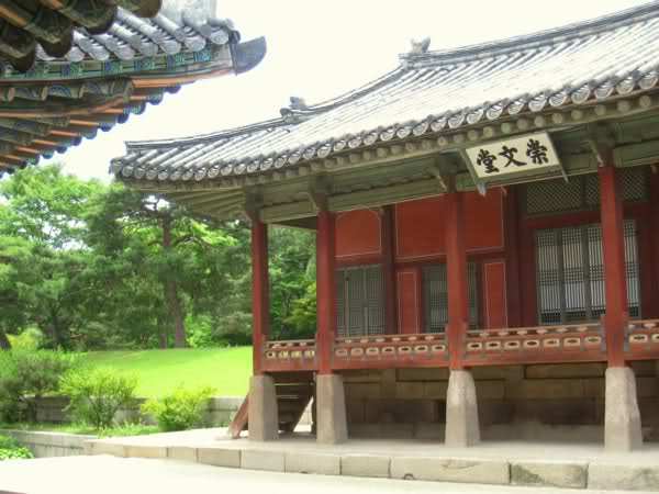 8wmluv - Comori nationale-Palatul Changgyeong