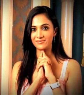 43823833_TNZYGATBX - Shilpa Anand Popular