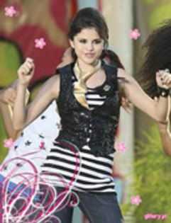 selly - 0 Poze Selena Gomez Glitery