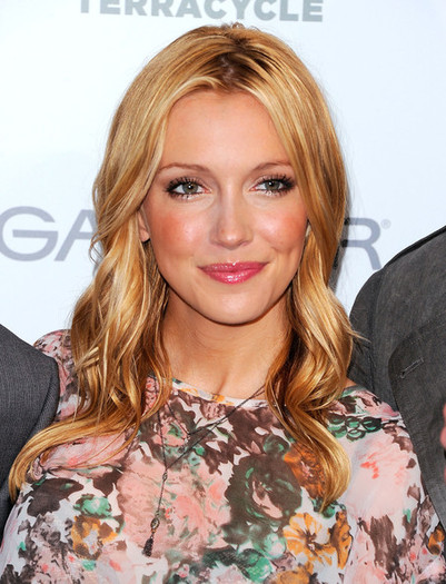 Katie Cassidy (163)