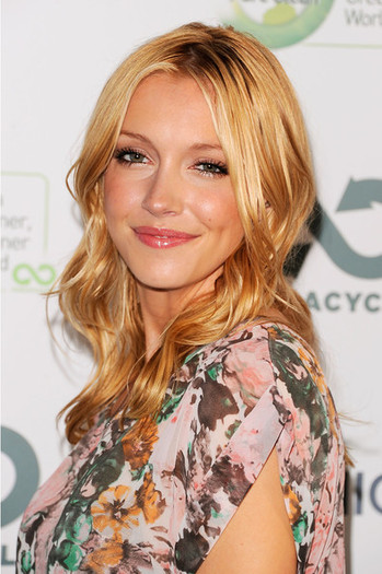 Katie Cassidy (171)