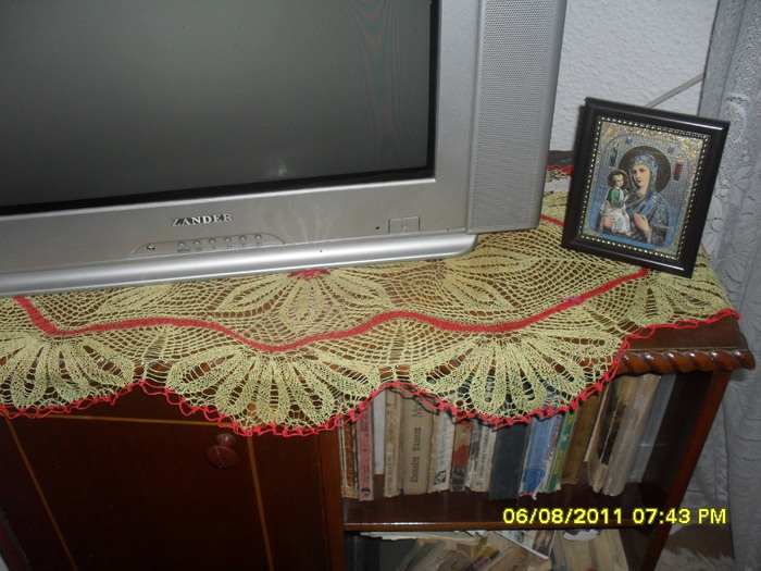SAM_2865 - Mama si toate creatiile ei de mileuri artizanale