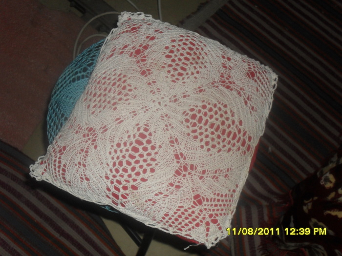 SAM_3021 - Mama si toate creatiile ei de mileuri artizanale