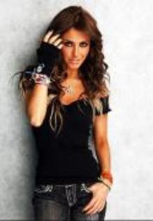 RFVCIVKIUMNHVSHBEHP - Anahi