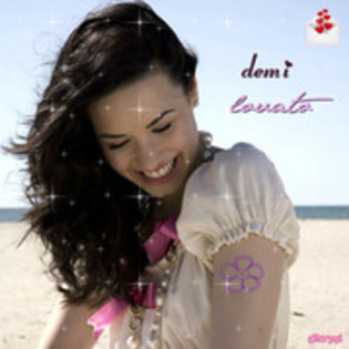 44462243_FUUXLZLNH - Demi Lovato