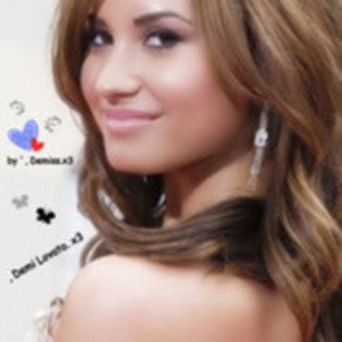 44462643_HBGUBPHXW - Demi Lovato