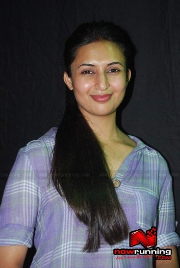 Katrina-Zee-Rishtey-Awards-04 - Divyanka Tripathi