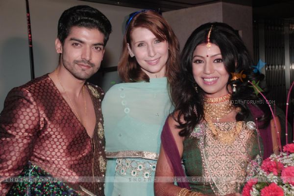 122445-claudia-ciesla-at-gurmeet-debina-choudhry-reception-party - Gurmeet Choudhary