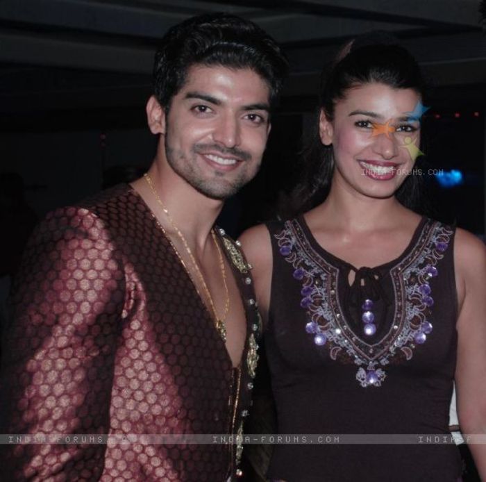 122449-mink-brar-at-gurmeet-debina-choudhry-reception-party