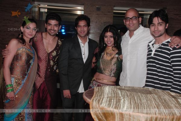 122453-shaleen-bhanot-at-gurmeet-debina-choudhry-reception-party - Gurmeet Choudhary