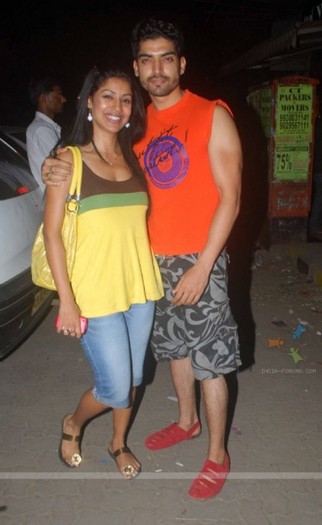 131912-debina-and-gurmeet-choudhary-at-kushal-punjabi-birthday-bash