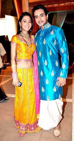 254350_107459709348849_107406352687518_71129_6731725_n - Sadhna si Alekh