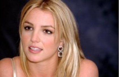 21241530_BYQMTLNGI - Britney Spears