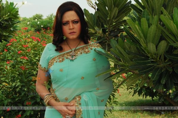 33310-vasundhara-rajvansh-looking-shocked; Vasundhara Rajvansh 2
