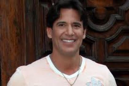 images (73) - Jorge Aravena