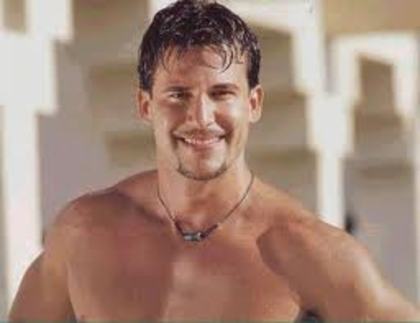 images (74) - Jorge Aravena