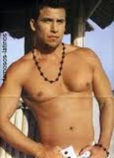 images (92) - Jorge Aravena