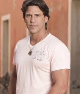 images (64) - Jorge Aravena