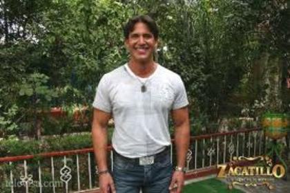 images (75) - Jorge Aravena