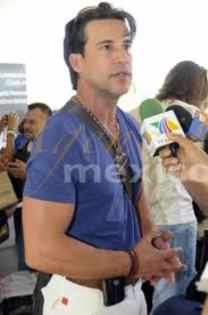 images (91) - Jorge Aravena