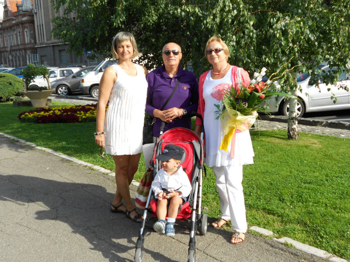 Andrei cu fam.la ziua lui nonna Brasov; BRASOV

