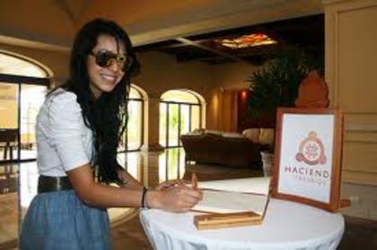 images (63) - Danna Paola