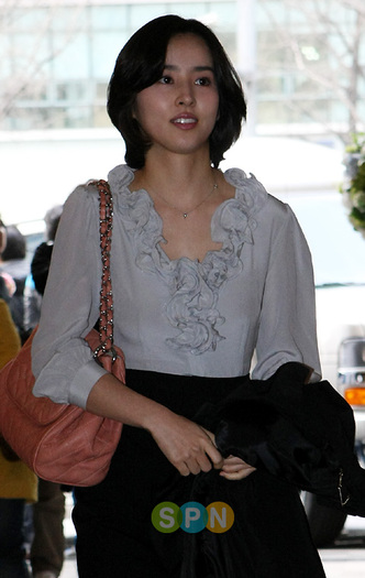pp090403000431x10 (2) - Han Hye Jin - mooolte poze