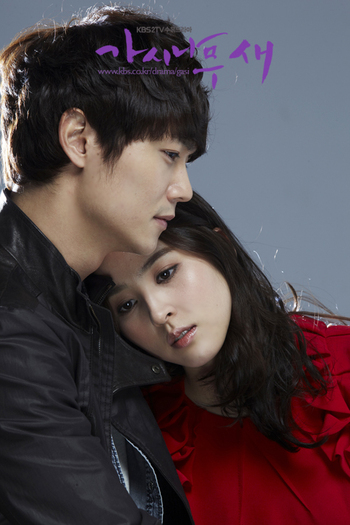 189002004l - Han hye jin - mooolte poze 1