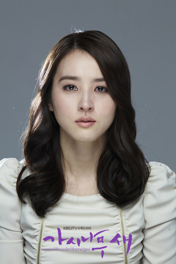 189010014l - Han hye jin - mooolte poze 1