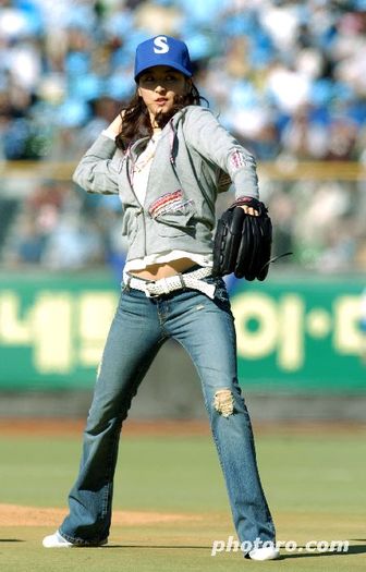 20051015144017008 - Han hye jin - mooolte poze 1