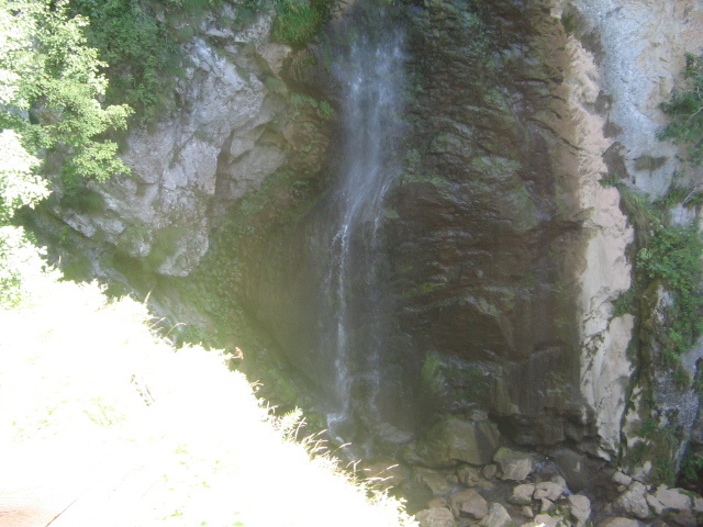 Idem.; Cascada Vânătările Ponorului
