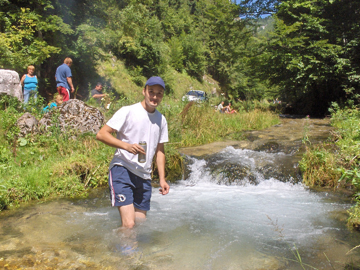 apadambovicioara 2011 003