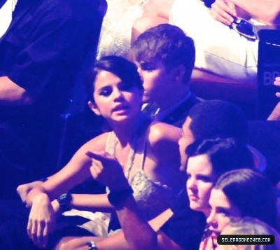 normal_selena-gomez-001 - xX_Teen Choice Awards - Show