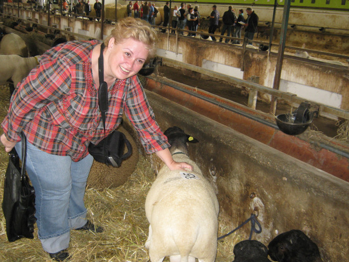 doamna mandra de noua achizitie