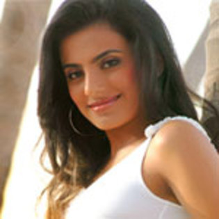 Amreen-Kamna - Actori Banoo main teri dulhan