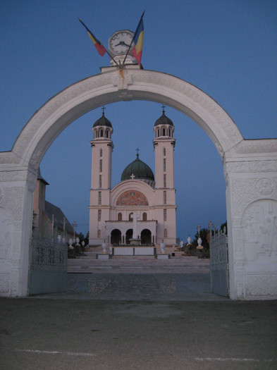 Biserica din Ghelari 016
