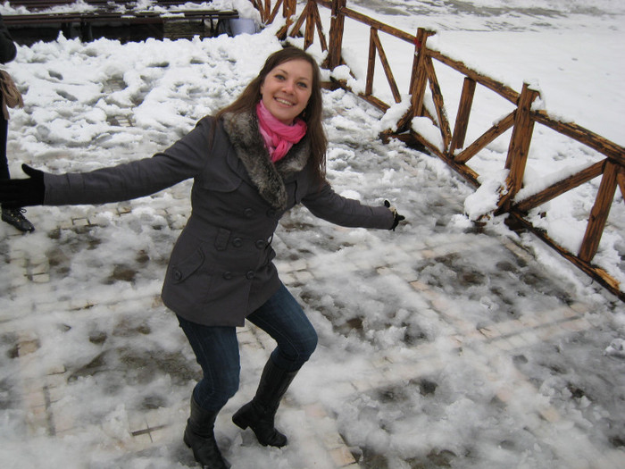 PRIN BRASOV PRIMA NINSOARE05.12.2010 110