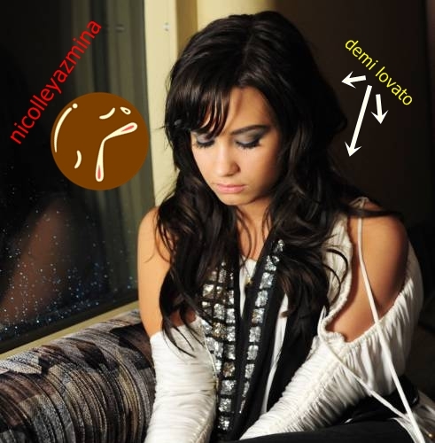 Demi+Lovato+6[1] - voteaza 6 STOP VOT